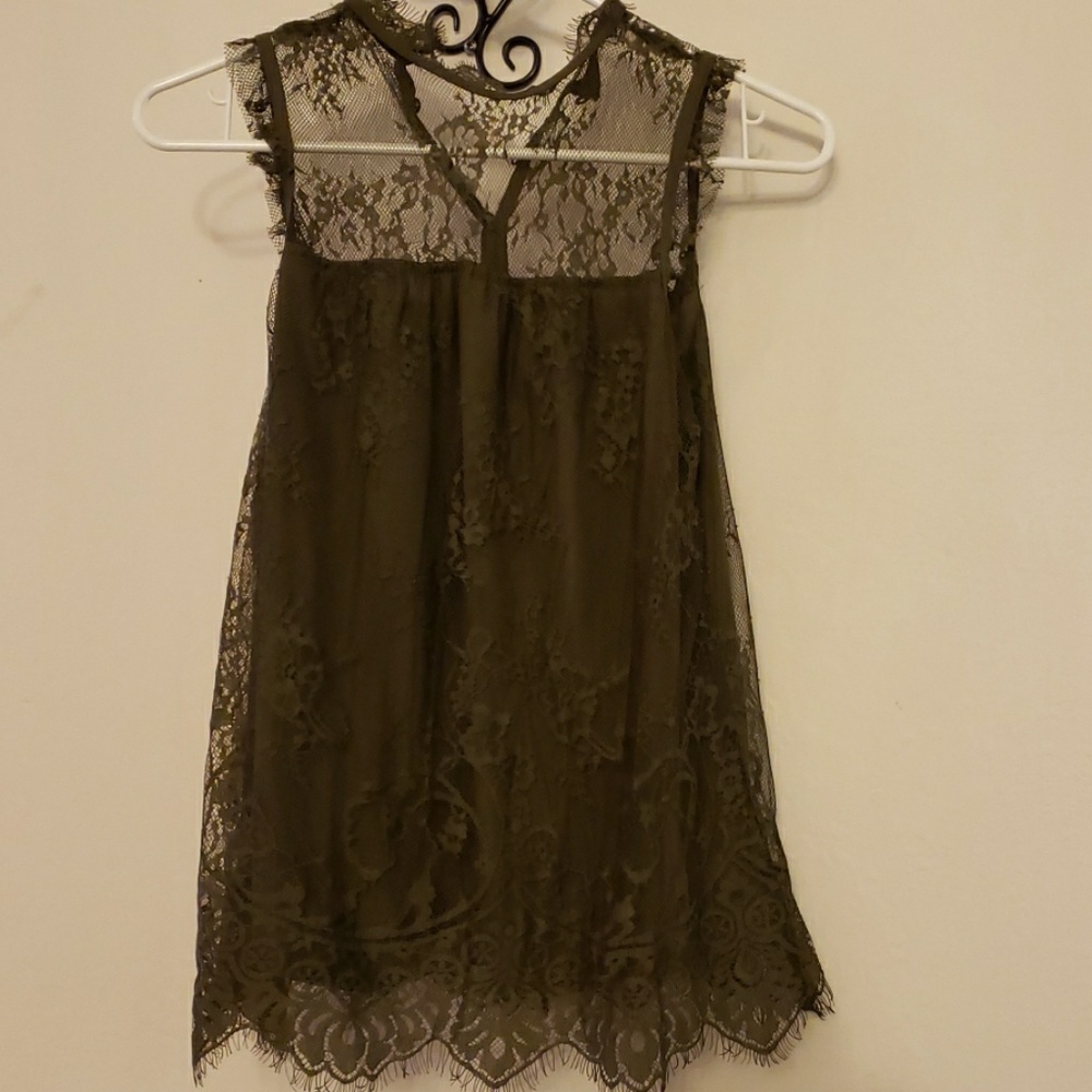 Blouse - Picture 2 of 3